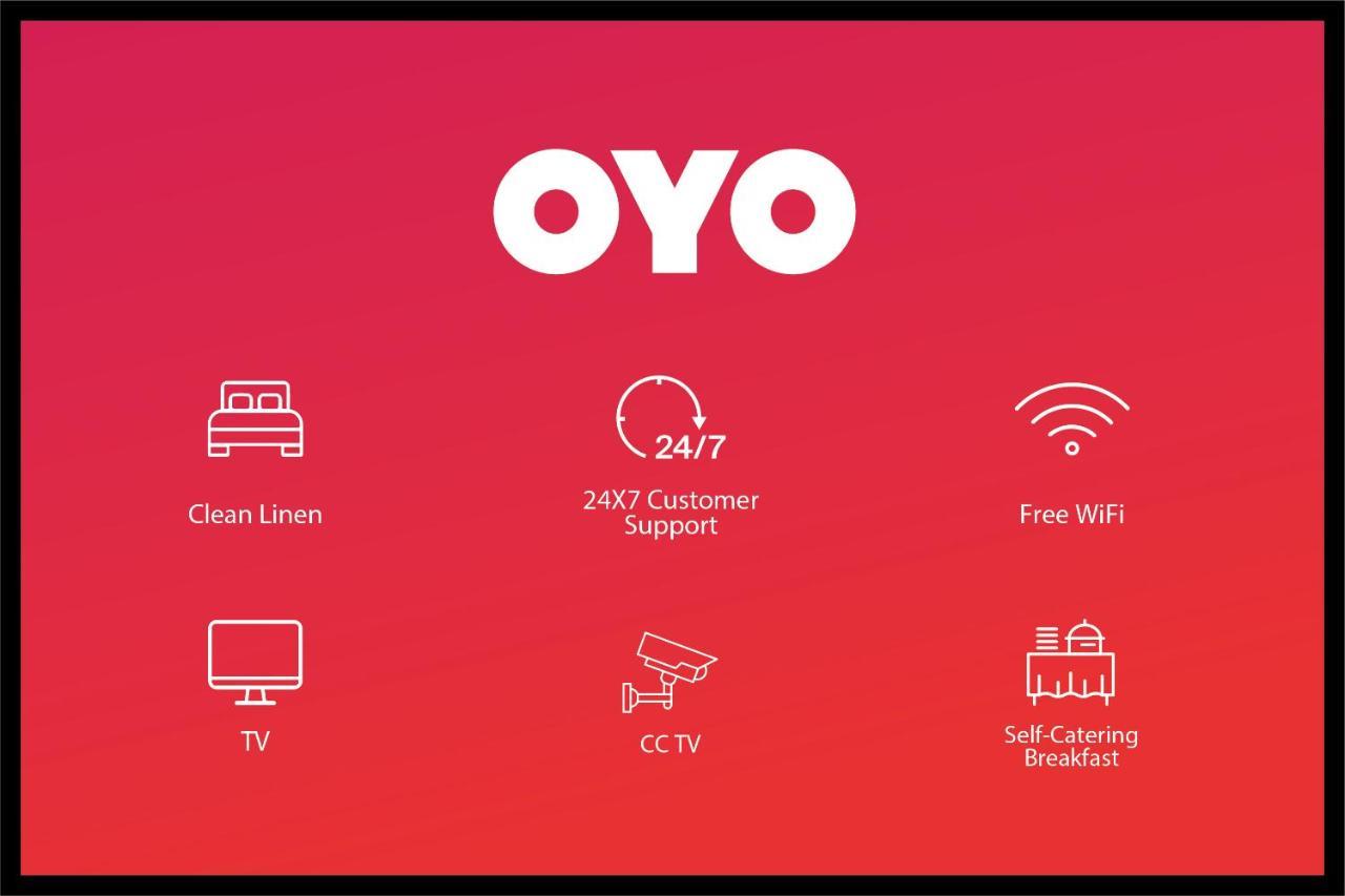 Oyo62197斯里马丹玛哈尔酒店 印多尔 外观 照片